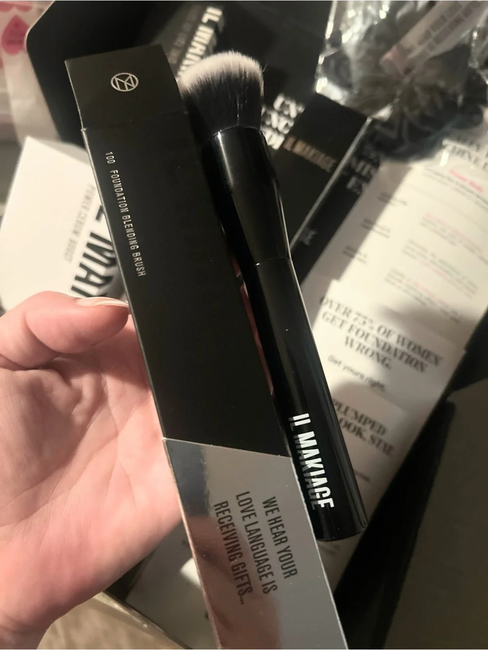 IL Makiage Foundation Blending Brush #100
